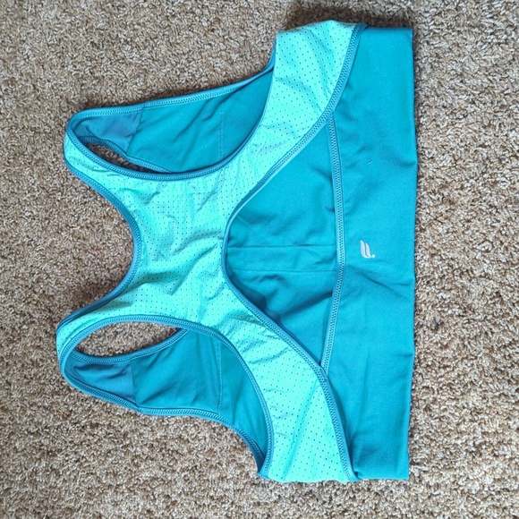 Fabletics Leggings and sports bra set! - Picture 3 of 7